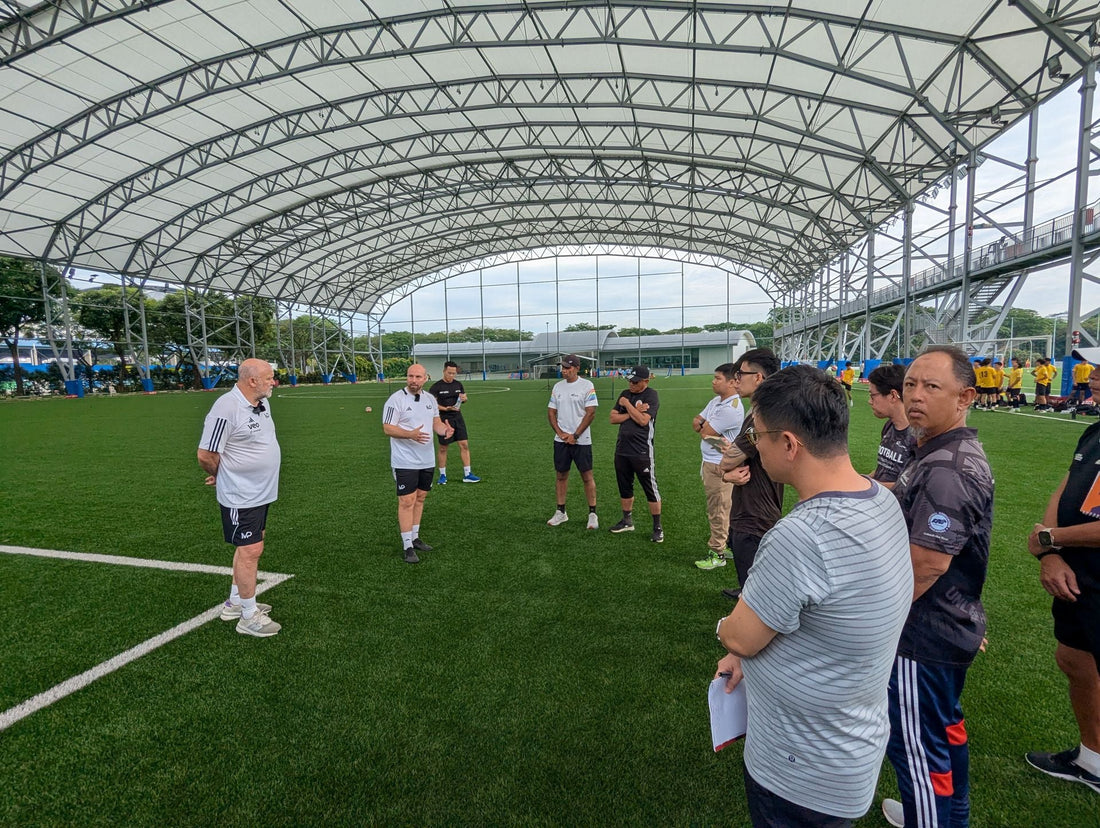 Mike Phelan Coaching visits Singapore