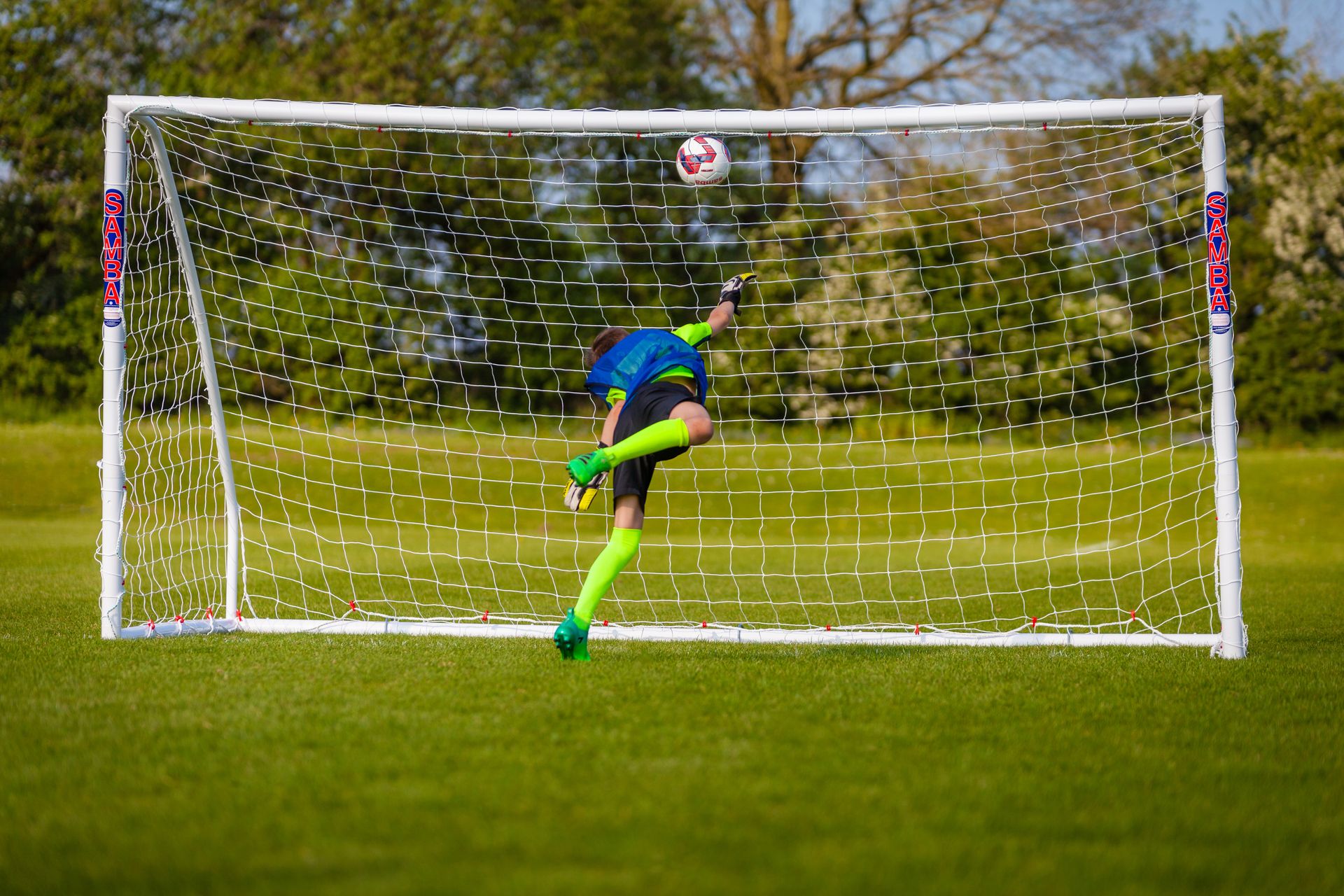 SAMBA 12ft x 6ft Match Football Goal with Carry Bag
