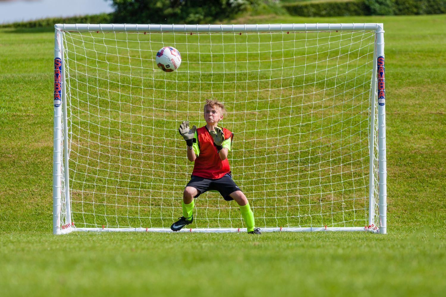 SAMBA 8ft x 6ft Trainer Football Goal