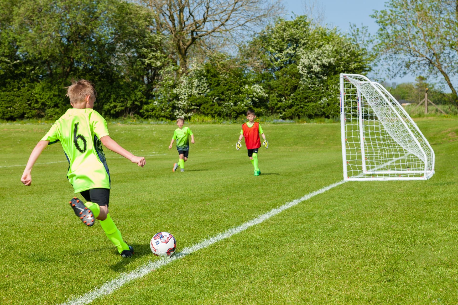 SAMBA 8ft x 6ft Match Football Goal