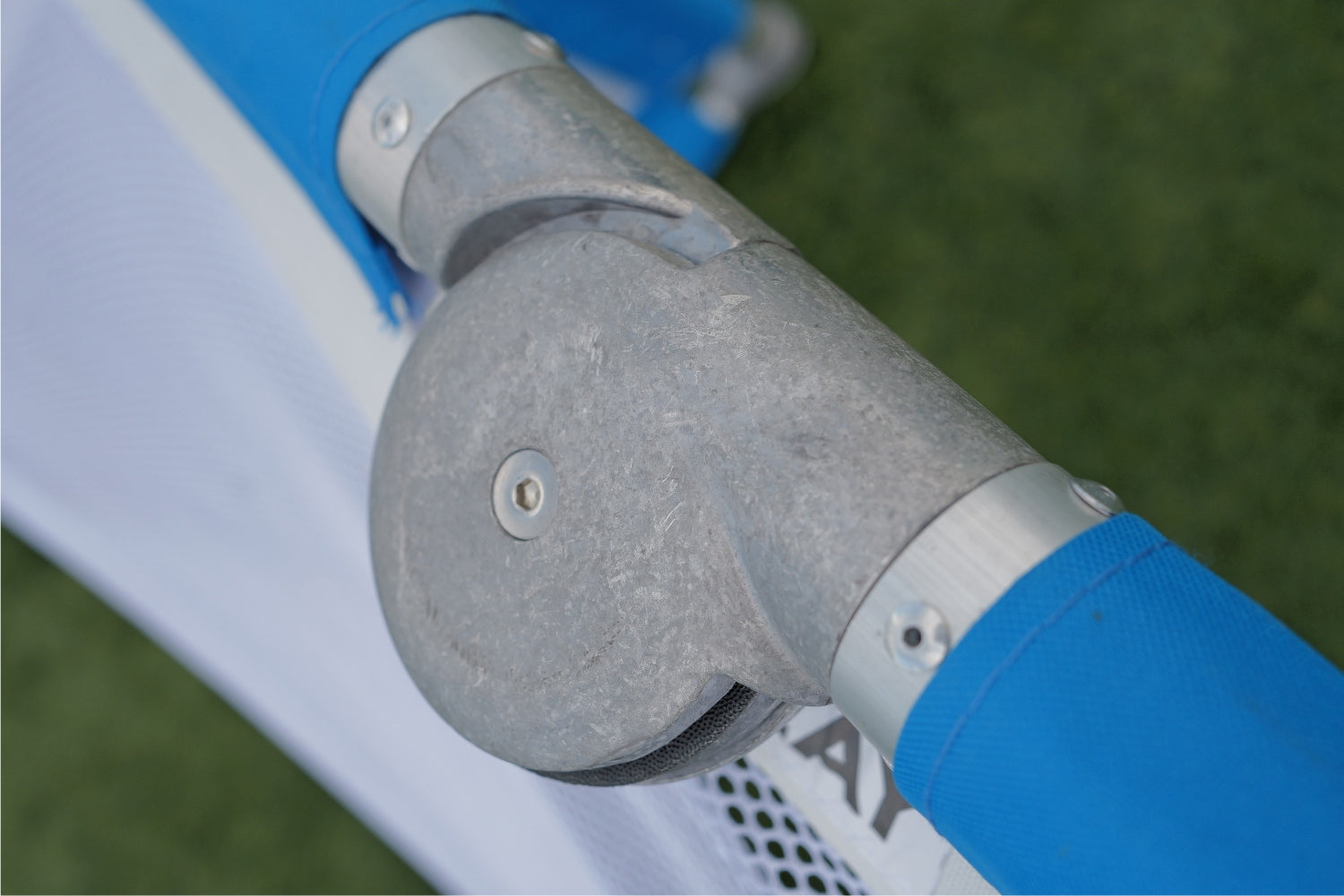 50mm outside diameter aluminium frame detail on the Samba 3v3 goal