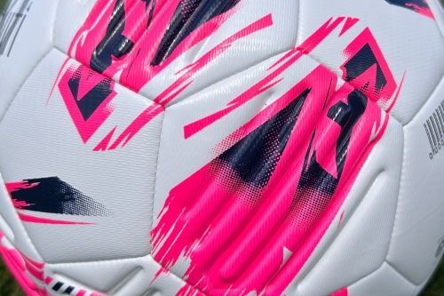 Infiniti 4 MAX Training with AirFoam™️ Ball White/Pink/Navy